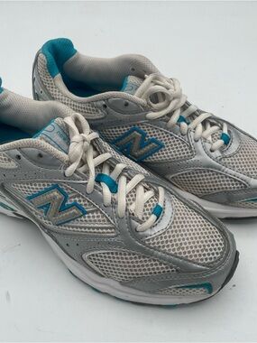 New Balance Turquoise Mesh Lined Sneaker Interior